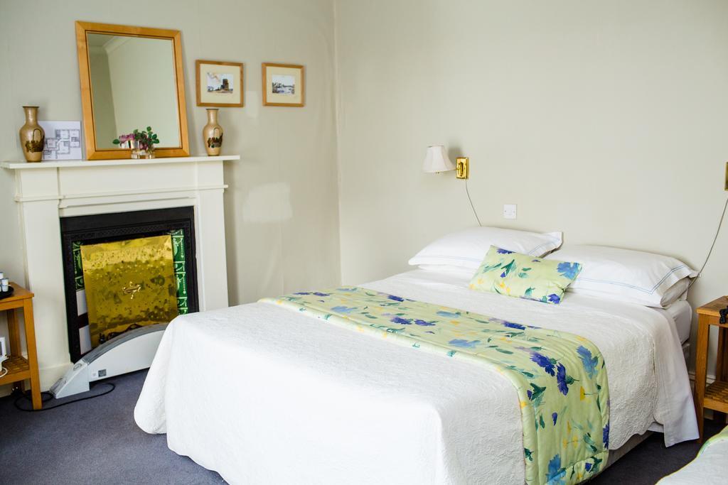Byrnes Wine Dine Stay Ennistimon Kamer foto